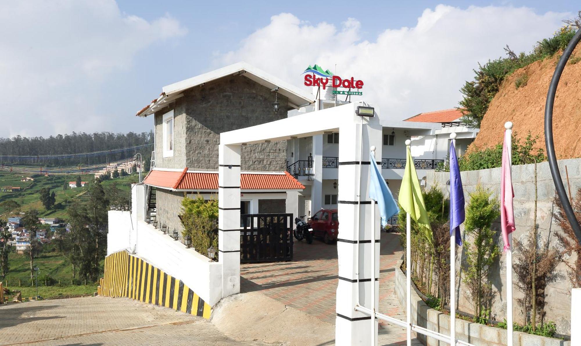 אוטי Treebo Skydale Inn & Suites With Mountain View מראה חיצוני תמונה